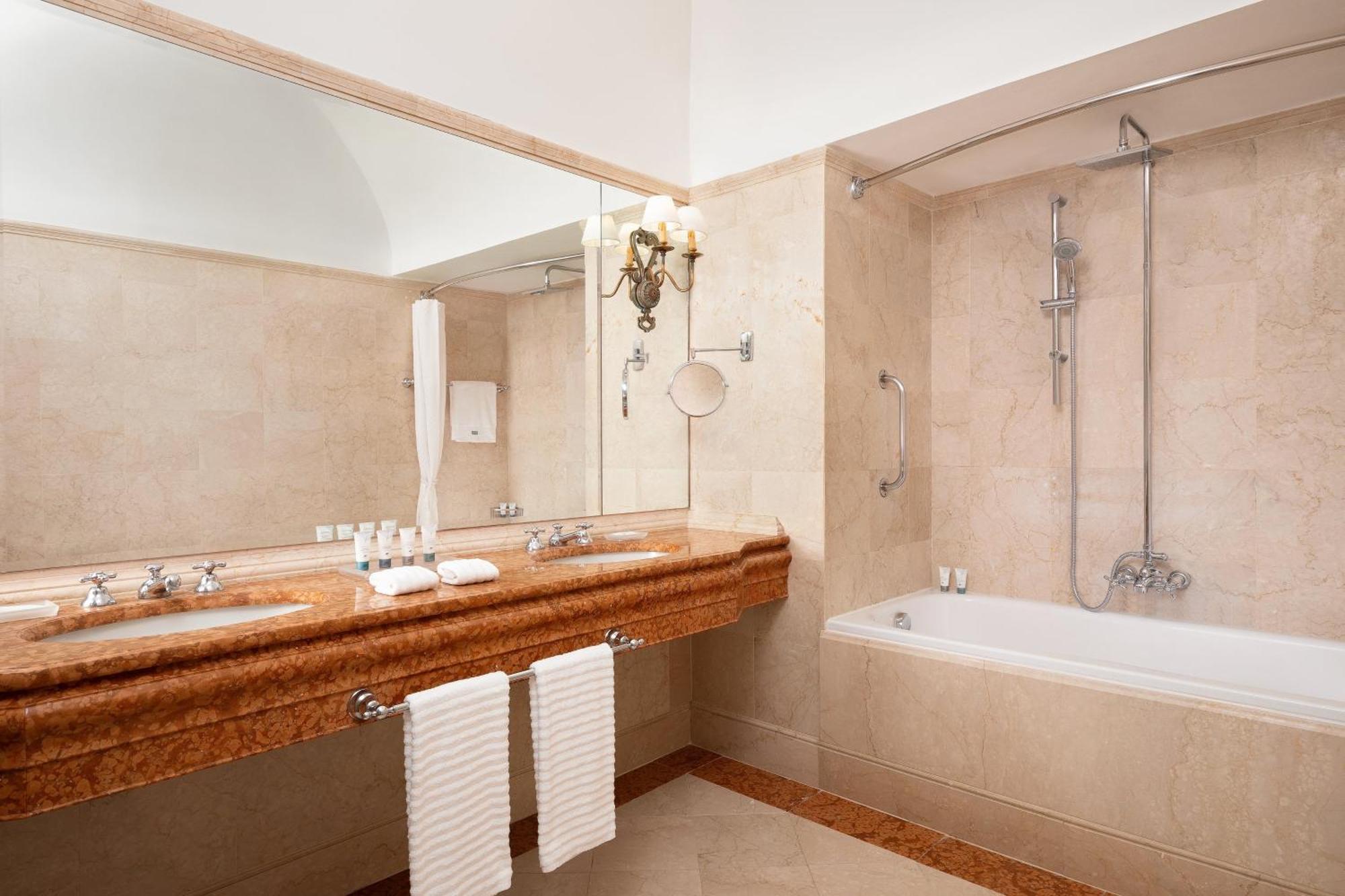 The Westin Excelsior, 5*
